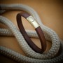 Пример использования #1: Плоский кожаный шнур 4 mm, бежевый