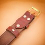 Exemple d'utilisation #1: Agrafe en laiton pour passant en cuir – Laitonné