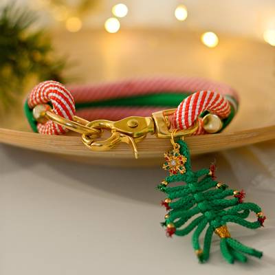 Cose una pulsera textil con dorado
